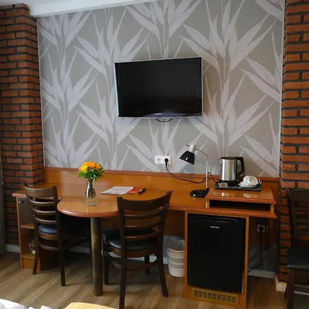 Hotel Pirol-2